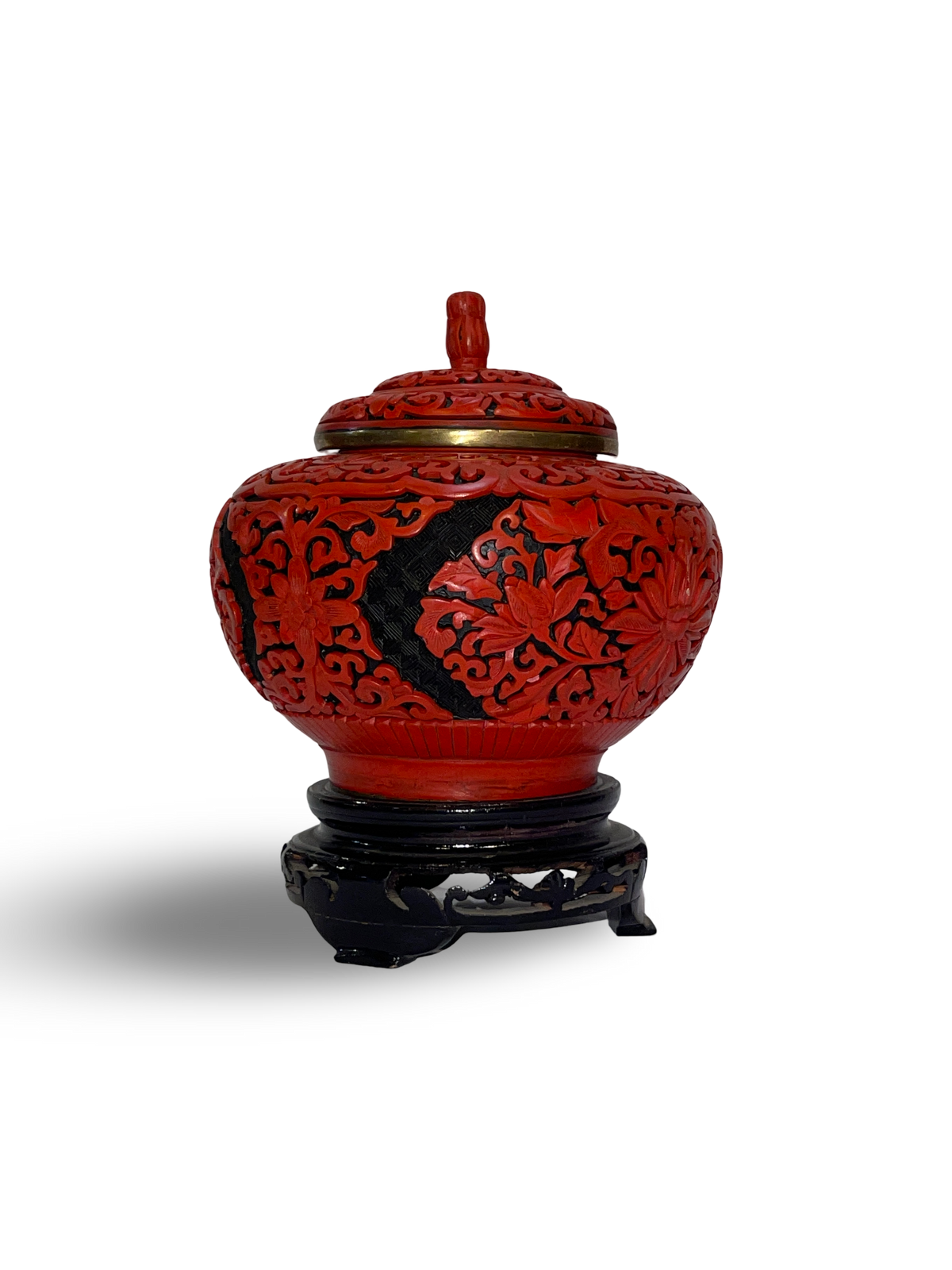 Carved Cinnabar Lacquer Jar with Lid  Copper Core