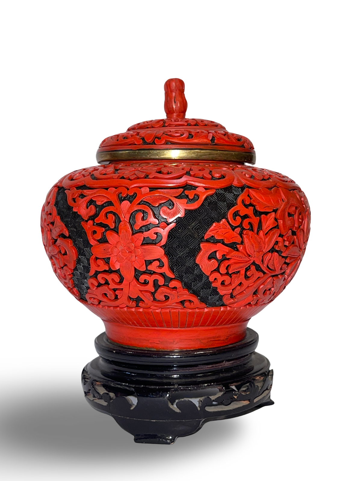Carved Cinnabar Lacquer Jar with Lid  Copper Core