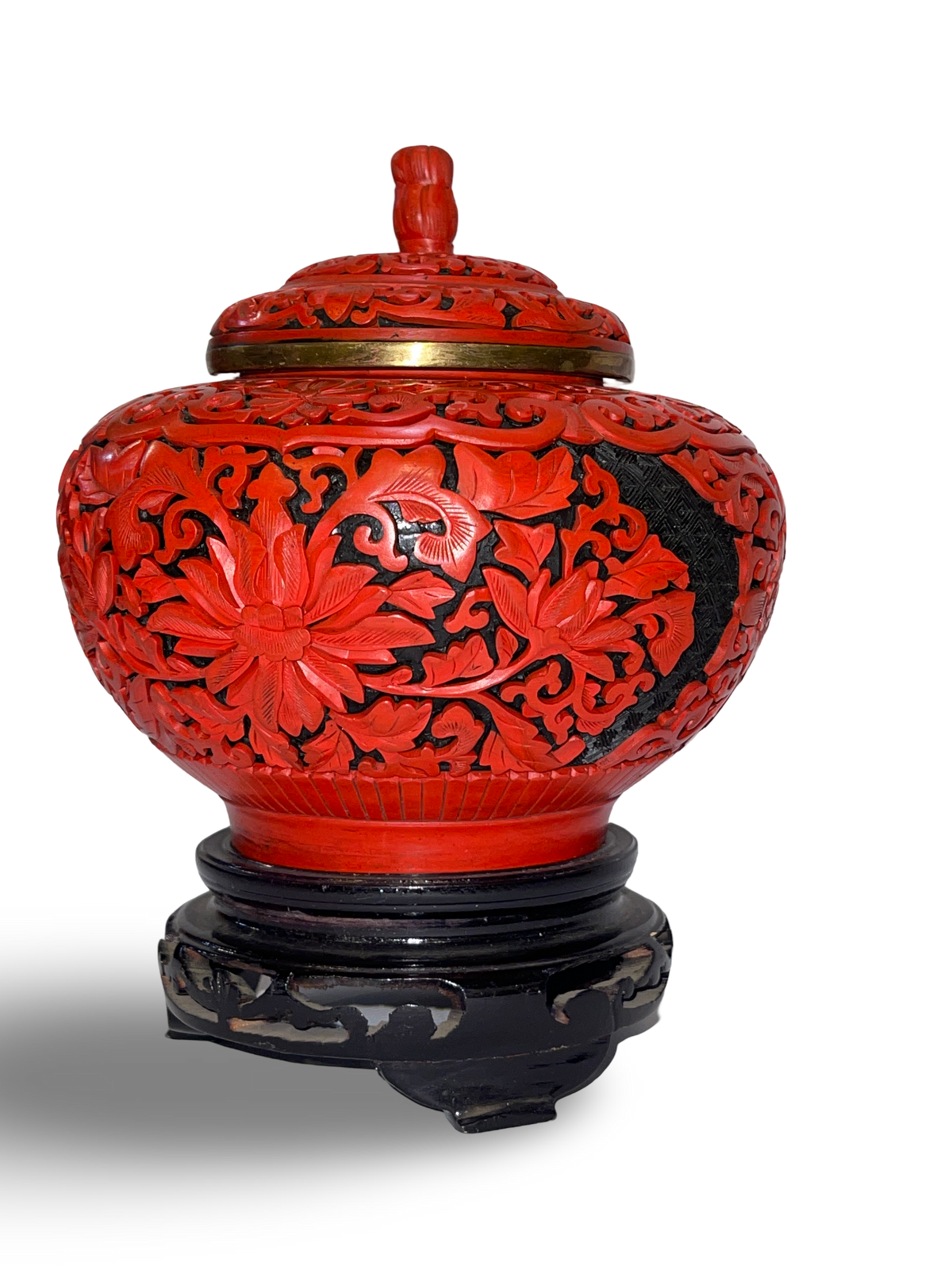 Carved Cinnabar Lacquer Jar with Lid  Copper Core